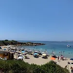 White Three Bedroom Βίλα Μηνιά