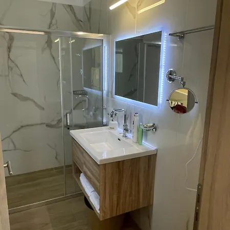 Villa White *