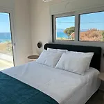 Вилла White Three Bedroom