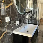 Вилла White Three Bedroom *