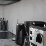 Вилла White Three Bedroom Миния