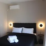 White Three Bedroom * Миния