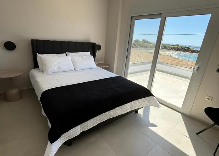 Villa White Three Bedroom *